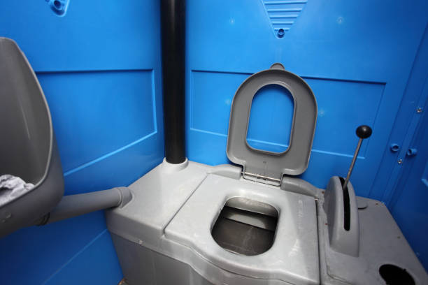 Affordable portable toilet rental in Luna Pier, MI